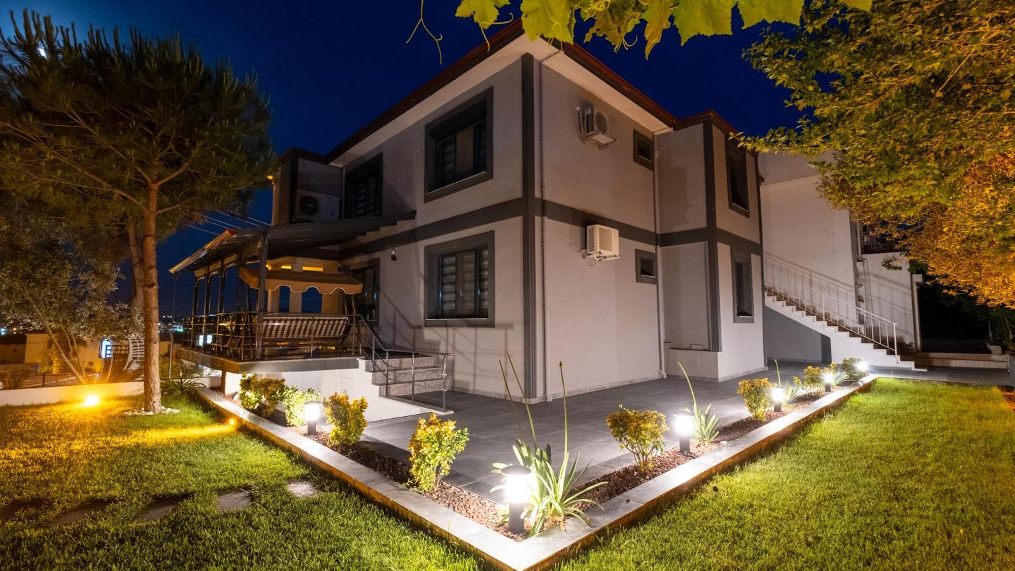 Select Cunda Guest House - Sea View Room With Private Veranda In Cunda Island Ayvalı Dış mekan fotoğraf