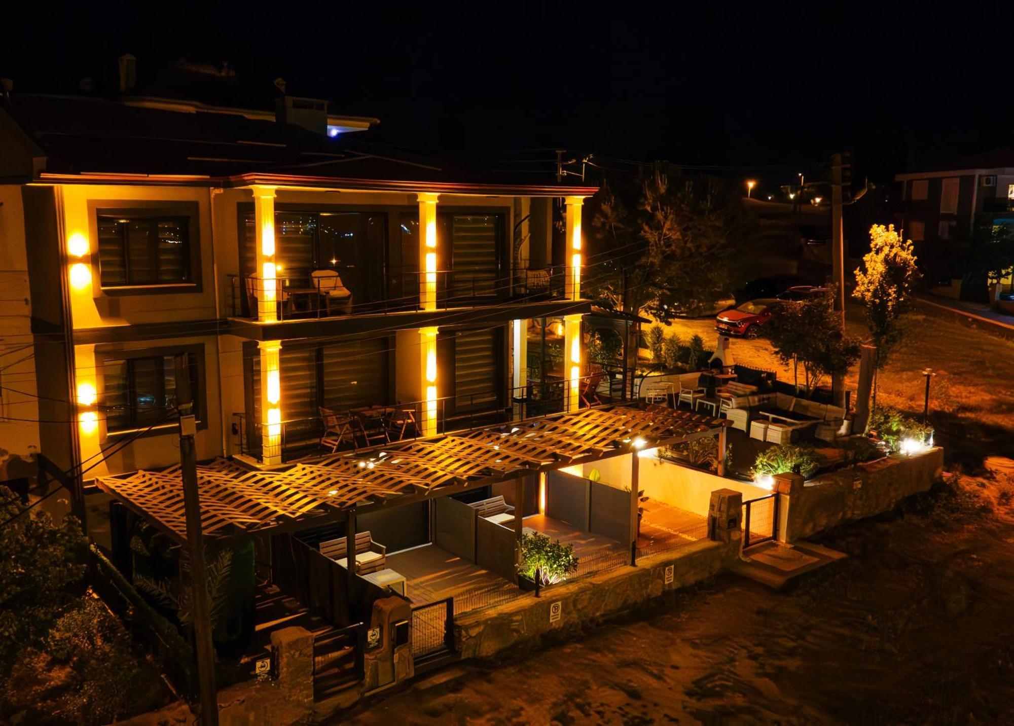 Select Cunda Guest House - Sea View Room With Private Veranda In Cunda Island Ayvalı Dış mekan fotoğraf